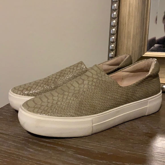 Ariana J Slides Slip On Snake Embossed Sneakers - Picture 3 of 4